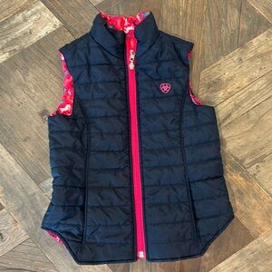 ARIAT girls XS (7) reversible vest